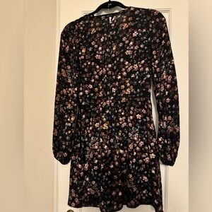 Abercrombie & Fitch
Women's Button-through Mini Dress